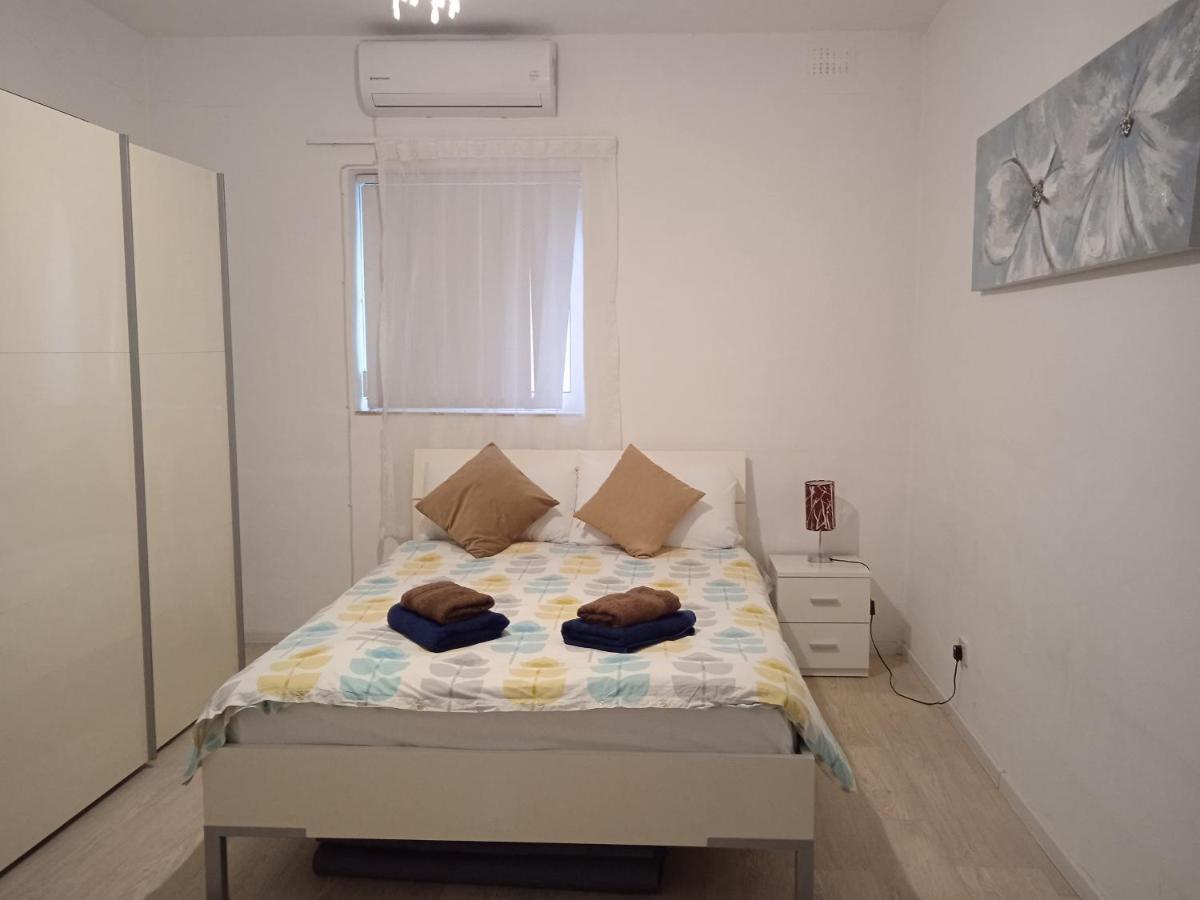University Area Msida Exterior foto